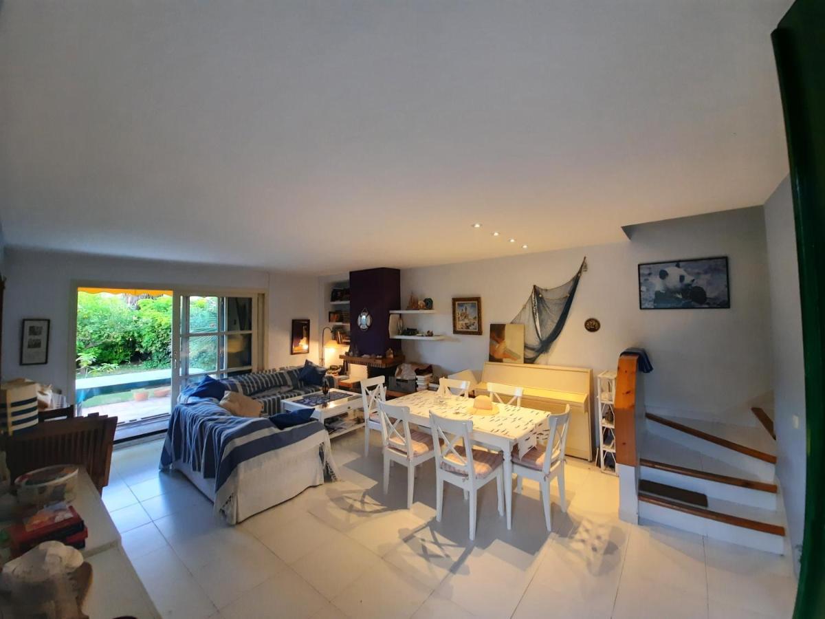 Apartamento Cosy House With Garden Infront Of The Sea Creixell Exterior foto