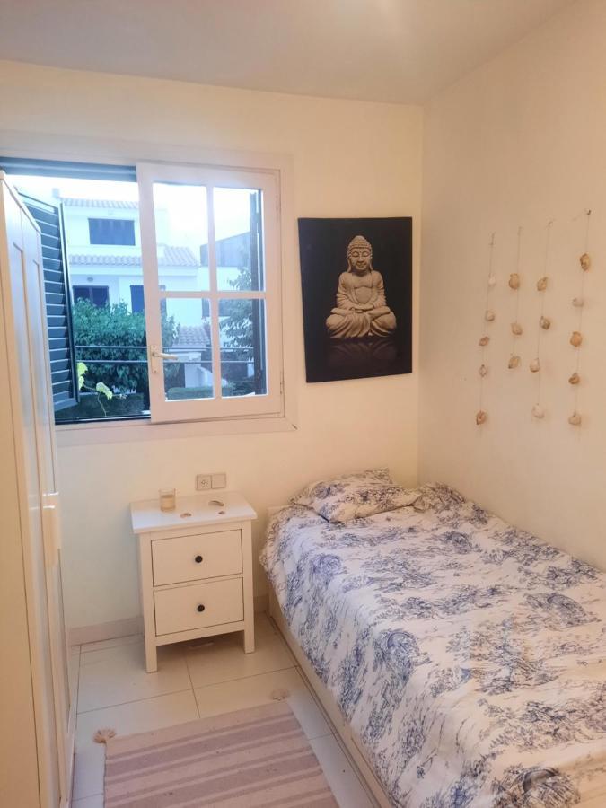 Apartamento Cosy House With Garden Infront Of The Sea Creixell Exterior foto